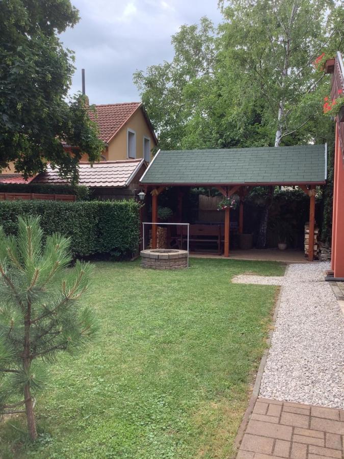 Rita Apartman Gyenesdiás Buitenkant foto